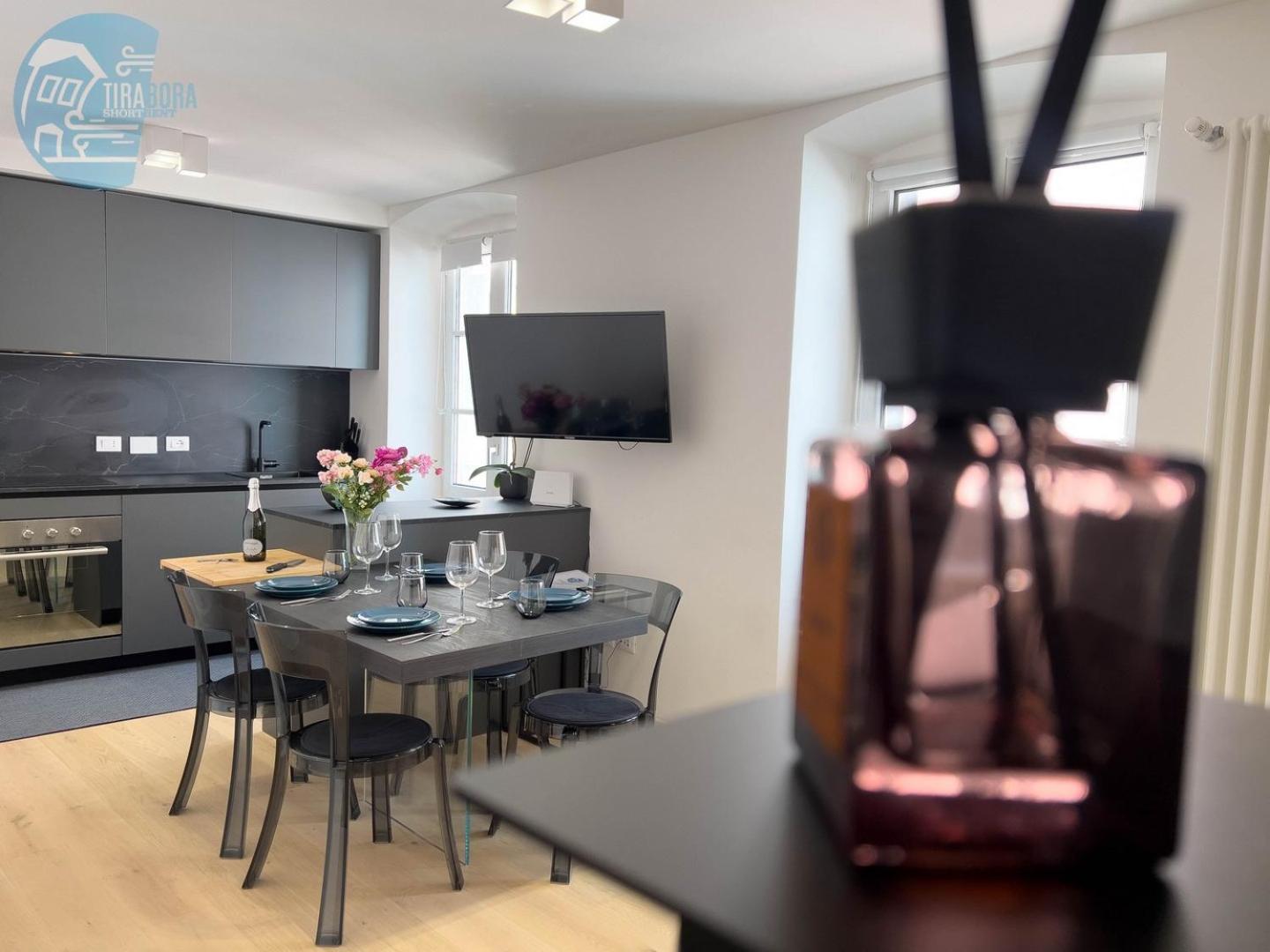 Corridoni 3C Tirabora Short Rent Apartment Trieste Bagian luar foto